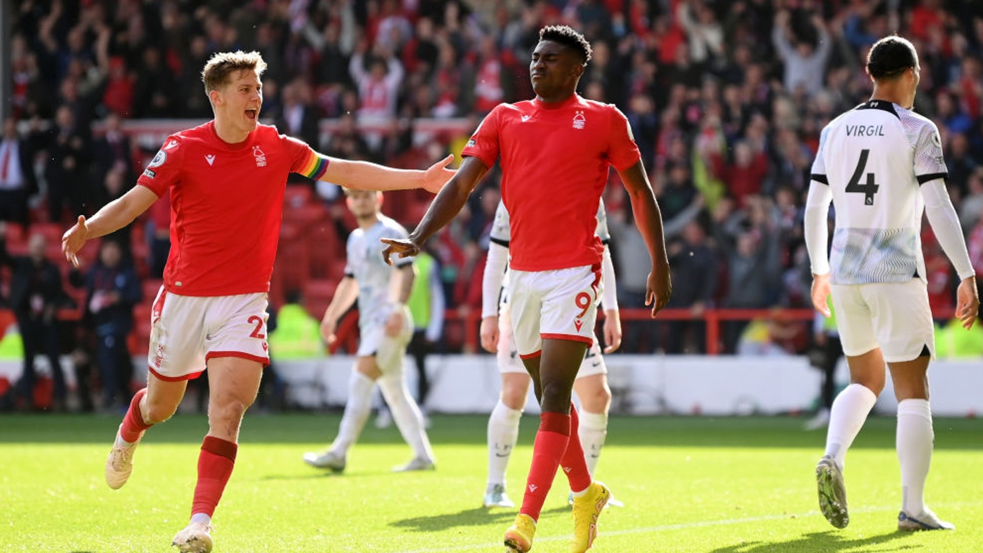 整体战略调 整体战略调